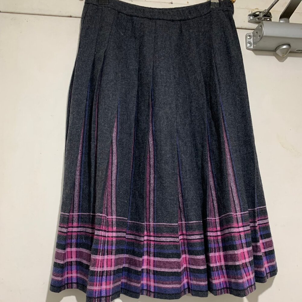 VINTAGE PENDLETON PETITE WOOL PLEATED SKIRTS SIZE 12/12P